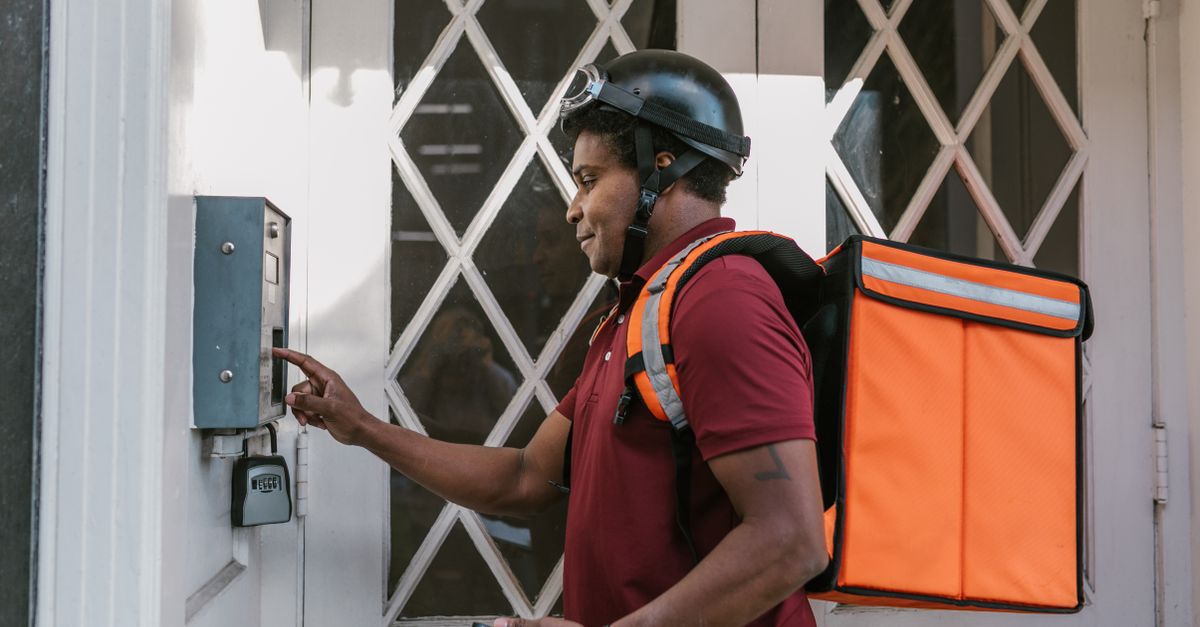 locksmith service technician — Commack Locksmith